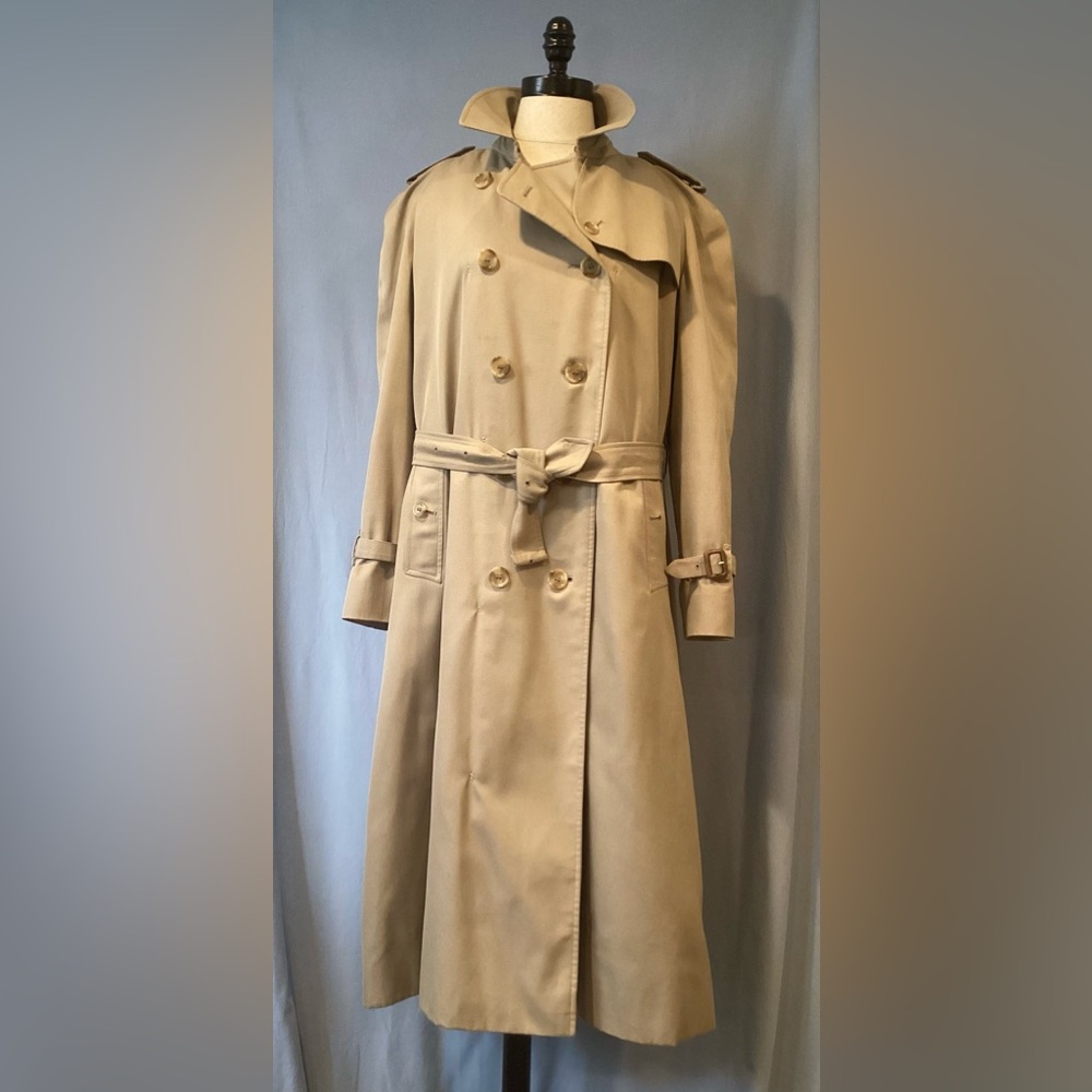 Vintage Burberry Double Breasted Trench  Coat with Wool Nova Check Liner